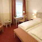 Hanseat-hotel Hotell 4*